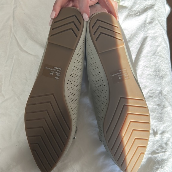 Brand: Me too - Picture 3 of 3